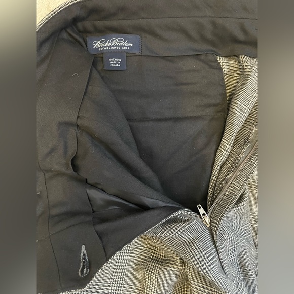 Brooks Brothers Dress Pants. Excellent Condition. 36 Waist. Marble. - Picture 3 of 3